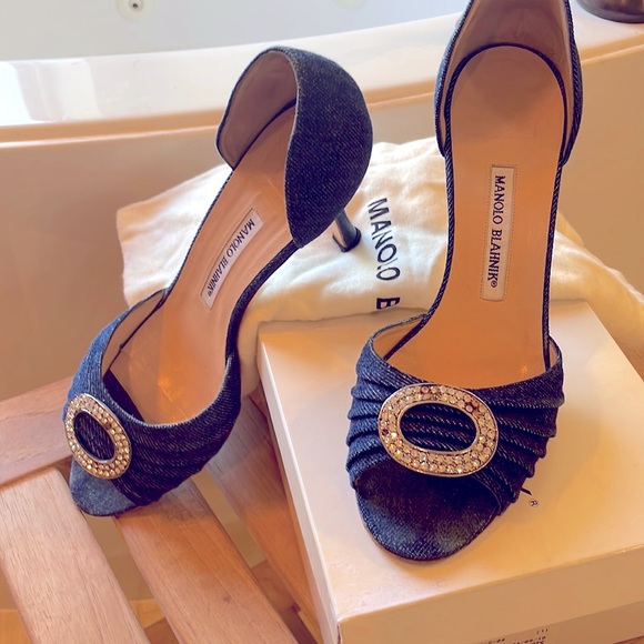 MANOLO BLAHNIK Denim Rhinestone size 9.5b - Picture 1 of 2